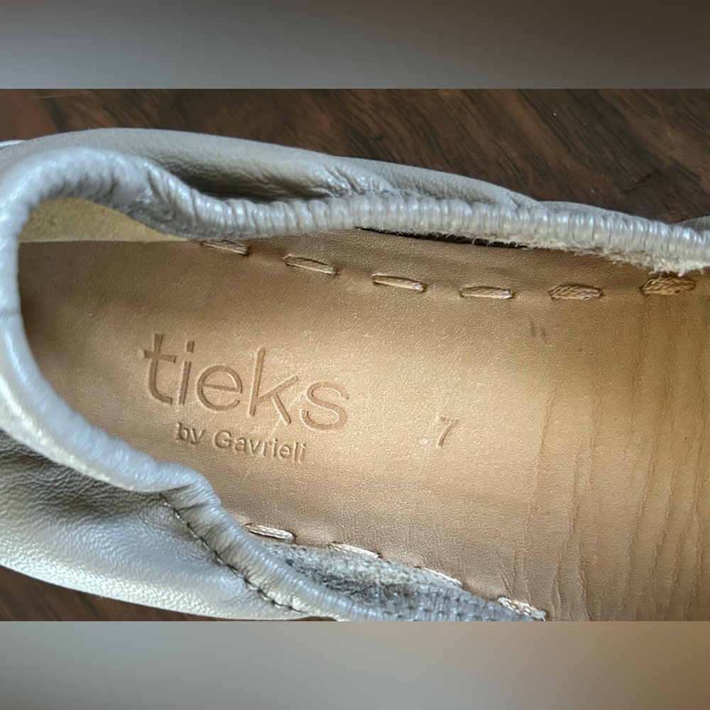 Tieks by Gavrieli Taupe Leather Slip On Ballet Flats Casual Shoes
Size 7 - Picture 5 of 12